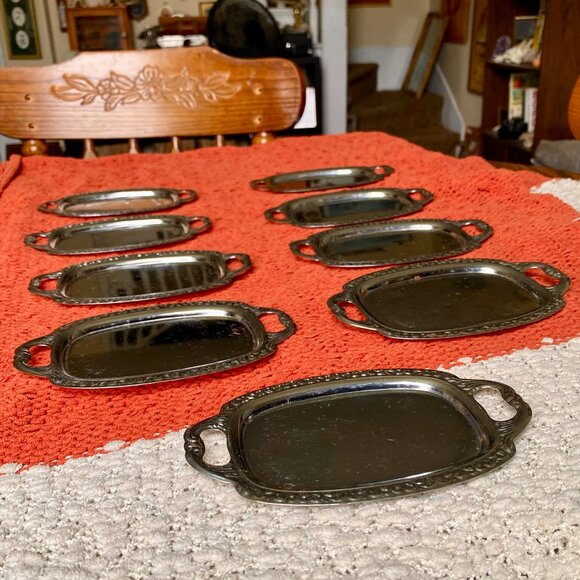 Single Mini Ornate Metal Trinket or Dessert Trays - Picture 7 of 7